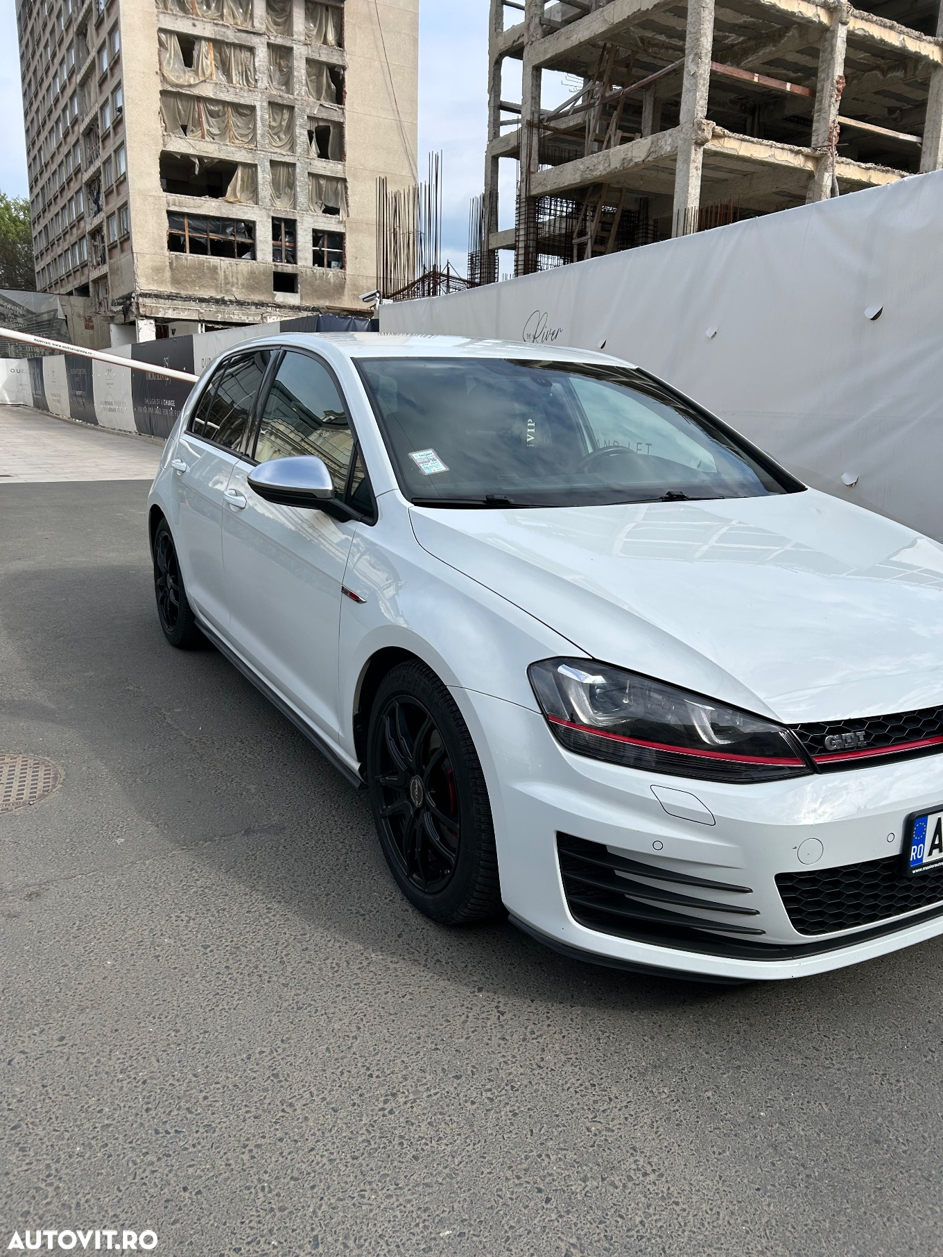 Volkswagen Golf 2.0 TSI BMT DSG GTI - 6