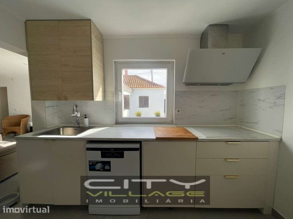 Moradia Com garagem - Grande imagem: 3/29