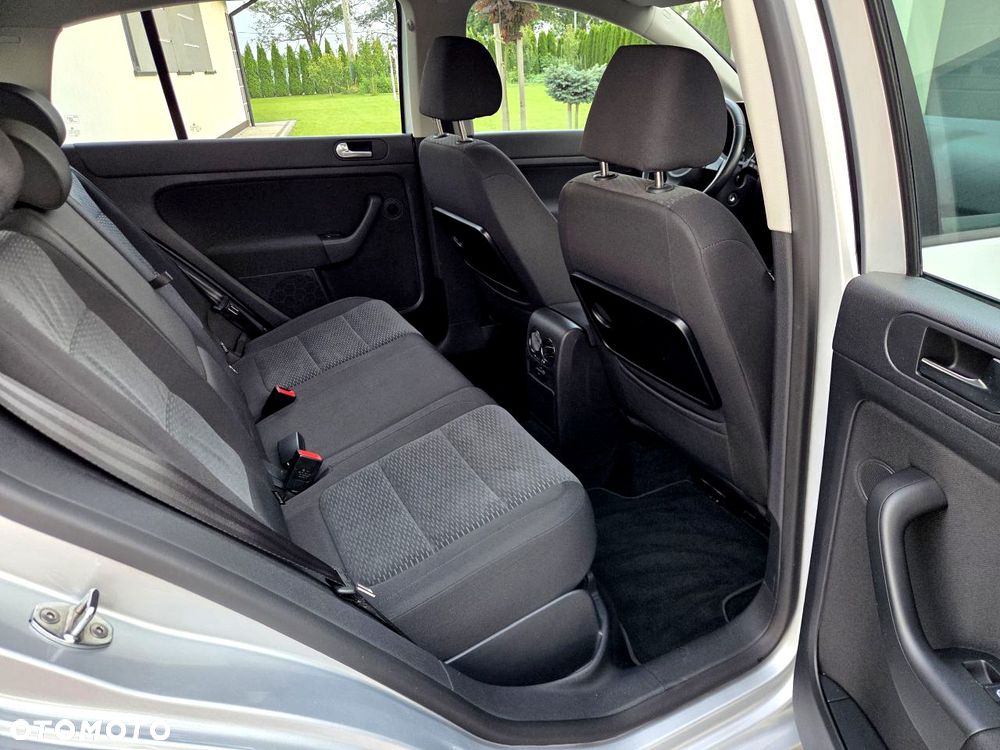 Volkswagen Golf Plus - 21