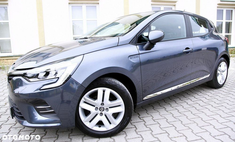 Renault Clio - 25