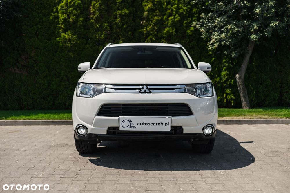 Mitsubishi Outlander 2.2 DID Intense - 3