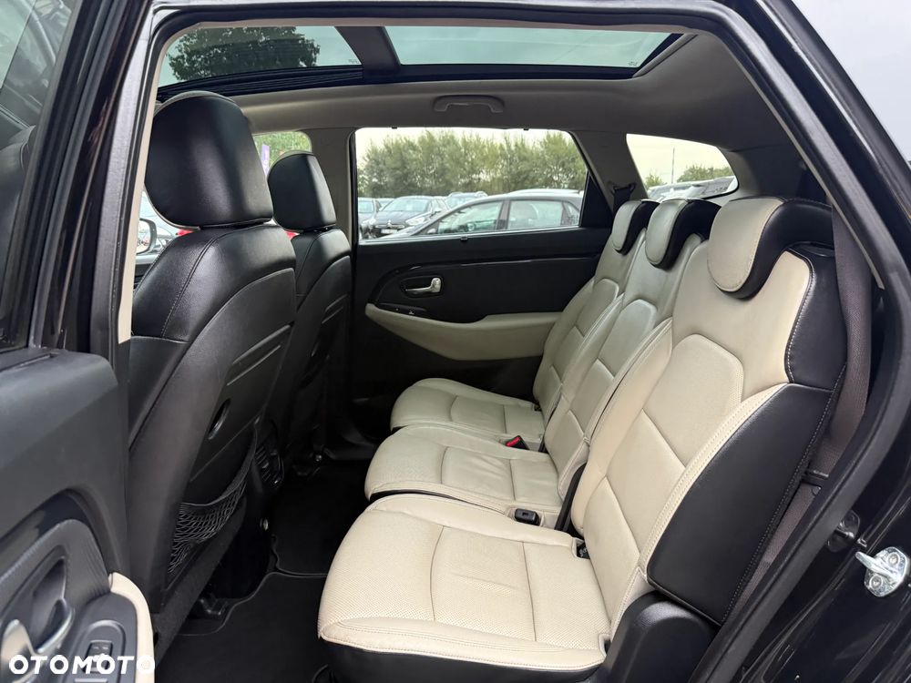 Kia Carens 1.6 GDI M - 36