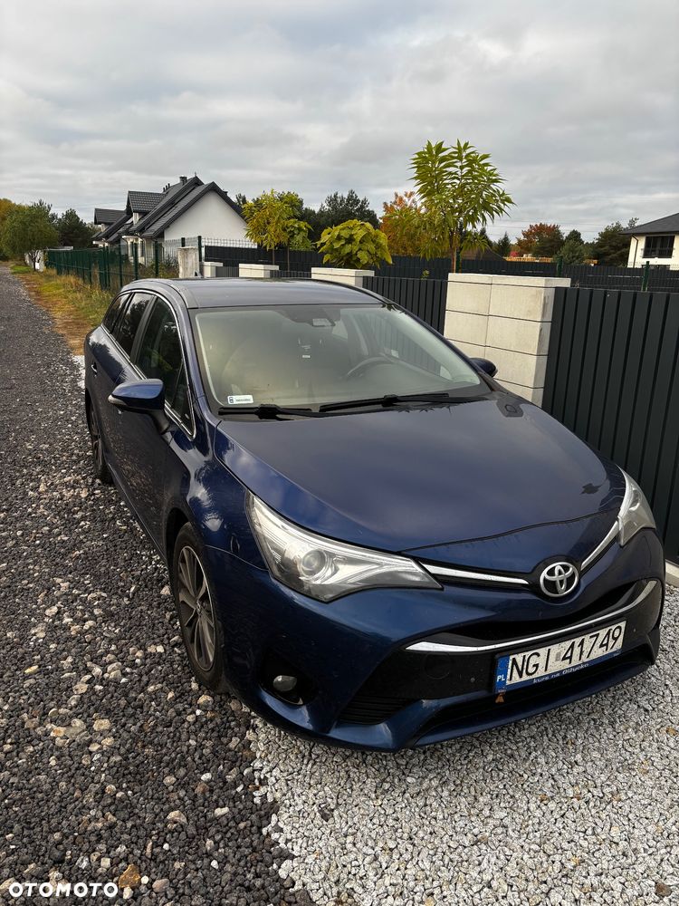 Toyota Avensis - 5