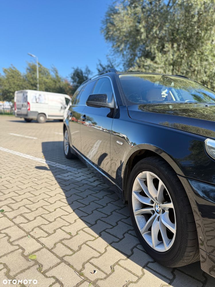 BMW Seria 5 530d Touring Edition Exclusive - 13