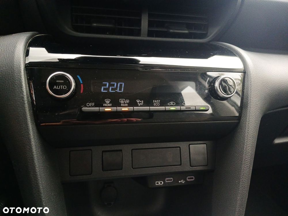 Toyota Yaris Cross - 16