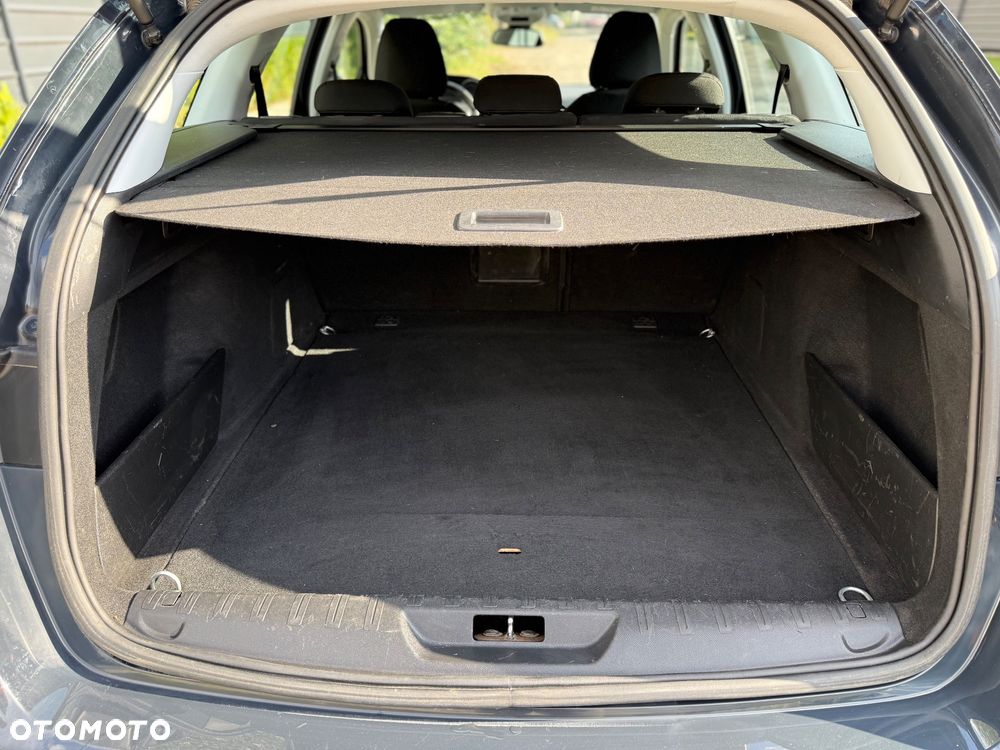 Peugeot 308 BlueHDi 120 EAT6 Stop & Start Active Business-Paket - 21