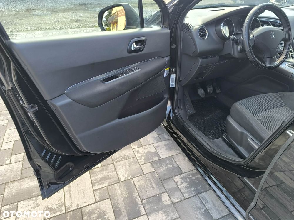 Peugeot 5008 1.6 Trendy - 11