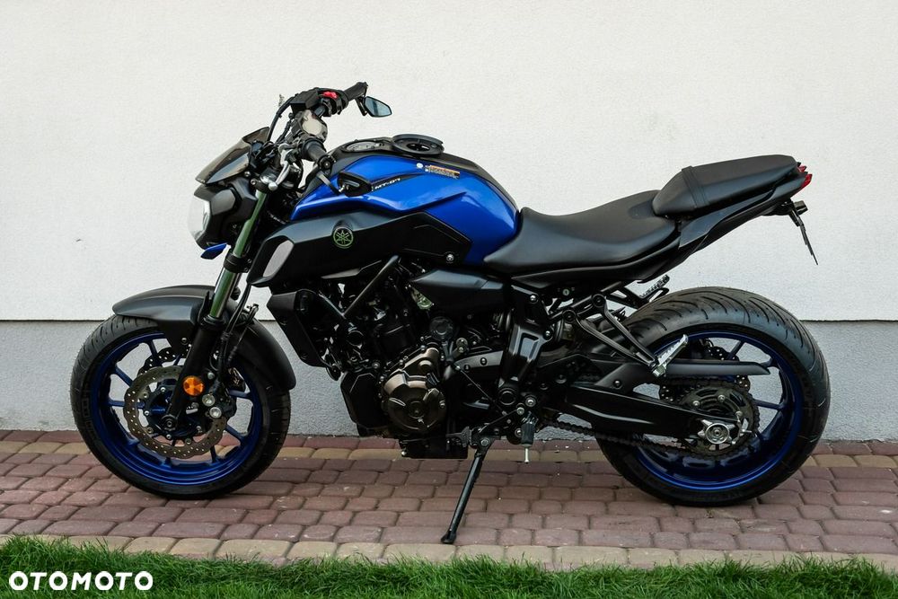 Yamaha MT - 7