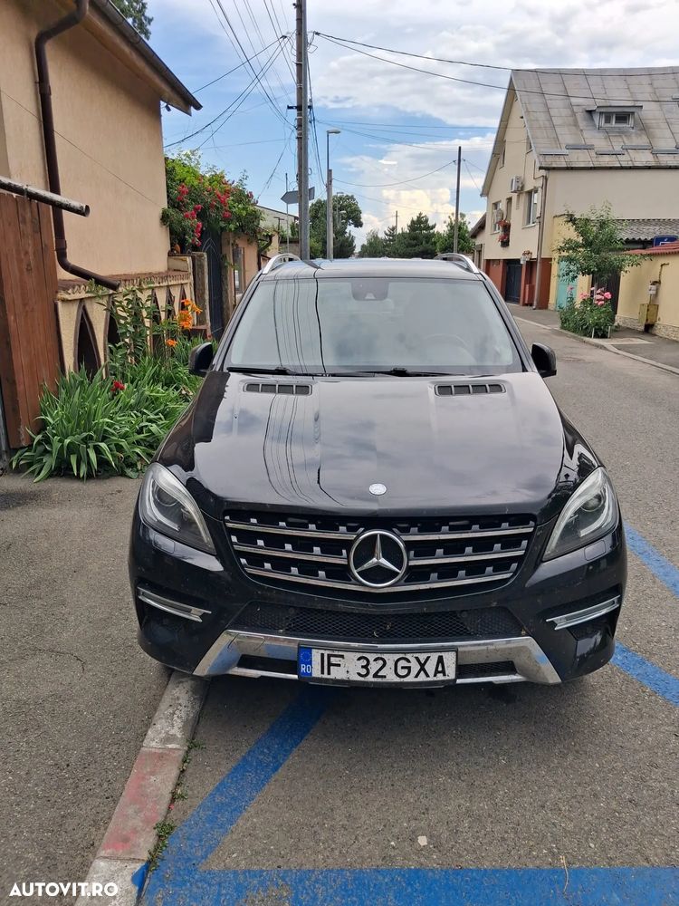 Mercedes-Benz ML 350 BlueTEC 4MATIC Aut - 2