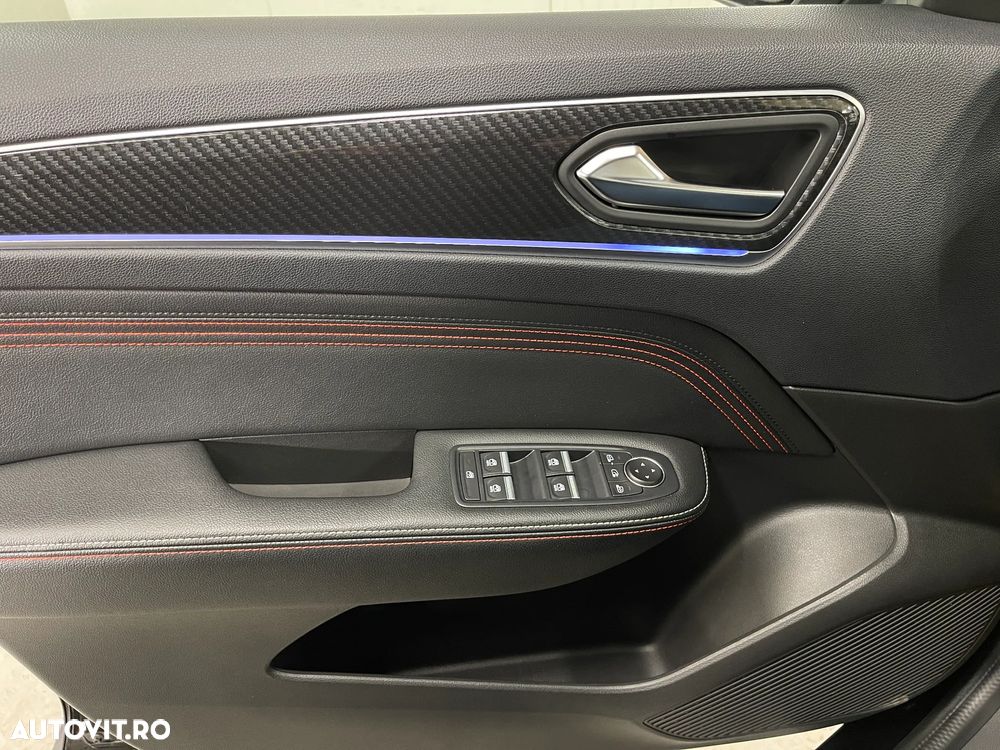 Renault Arkana E-TECH Hybrid RS Line - 27