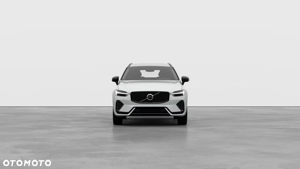 Volvo XC 60 B5 B AWD Plus Dark - 4