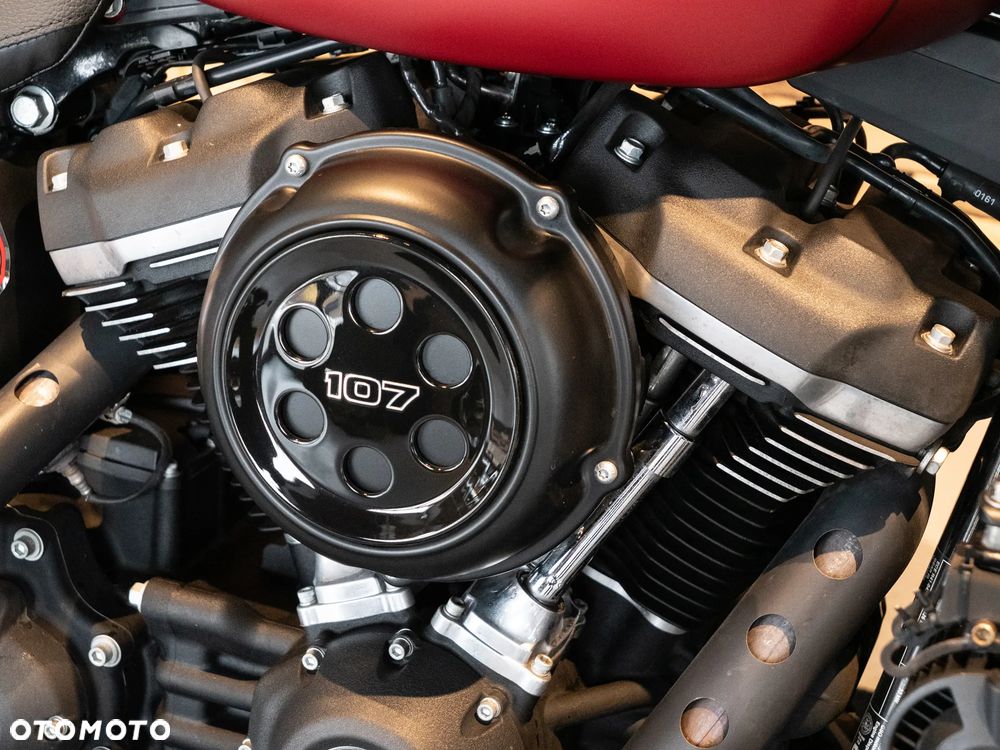 Harley-Davidson Softail Street Bob - 4