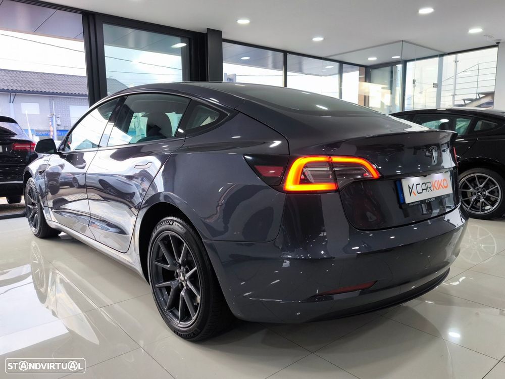Tesla Model 3 Long Range Tração Traseira - 5