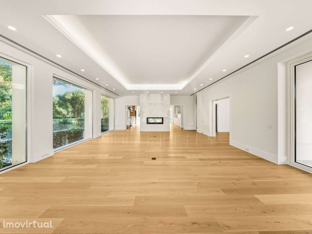 MORADIA DE SUPER LUXO COM 1.117,23m2 EM CONDOMÍNIO DE PRESTÍGIO NO ... - Grande imagem: 3/45