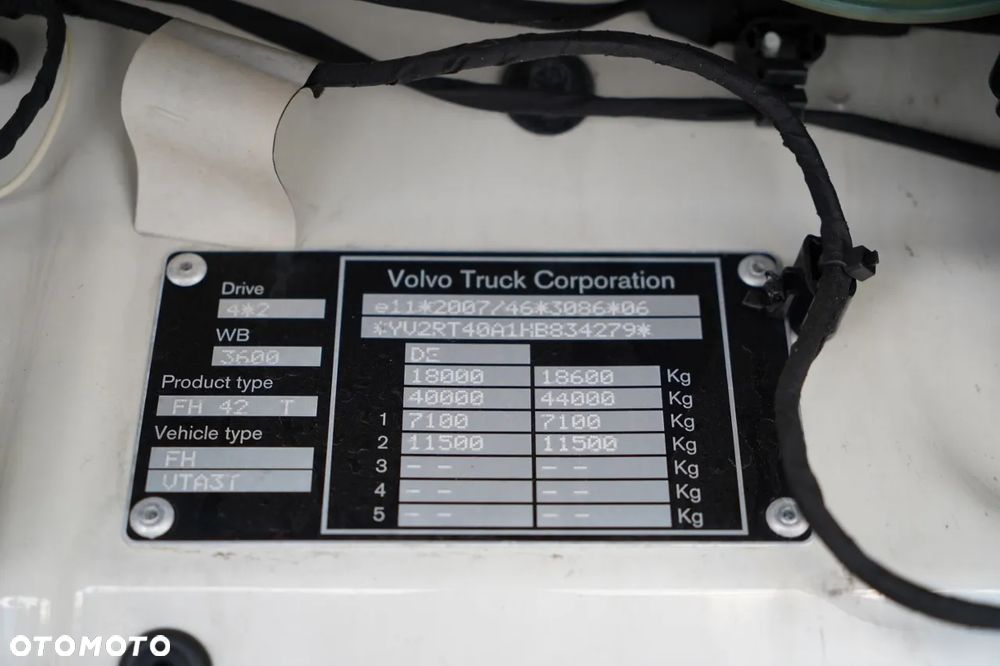 Volvo FH 500 / KLIMATYZACJA POSTOJOWA / CAŁA NA PODUSZAKCH / EURO 6 - 38