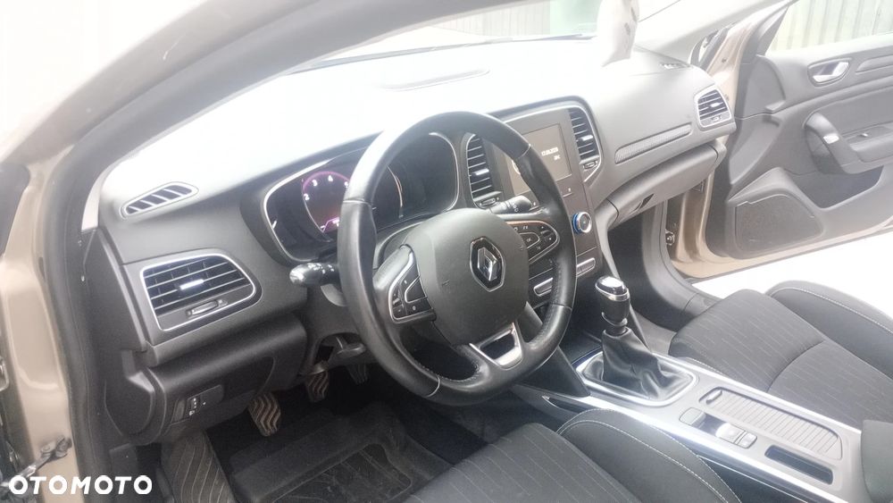 Renault Megane 1.3 TCe FAP Limited - 6