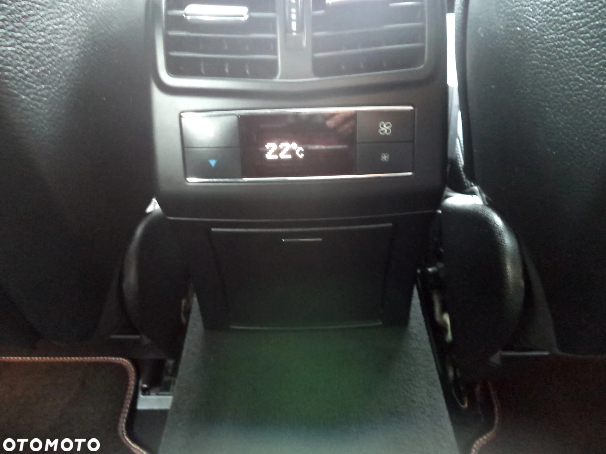 Mercedes-Benz Klasa E 350 T CDI DPF 4Matic BlueEFFICIENCY 7G-TRONIC Avantgarde - 22