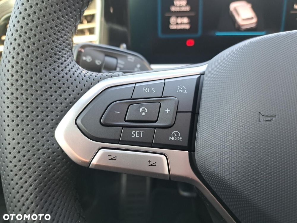 Volkswagen Passat - 27