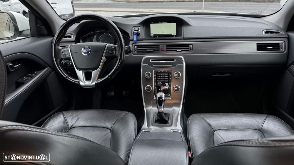 Volvo XC 70 2.0 D4 Momentum - 19