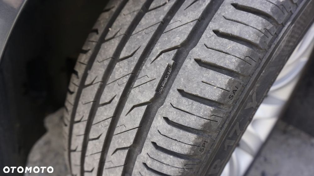 BMW Seria 5 520d - 39