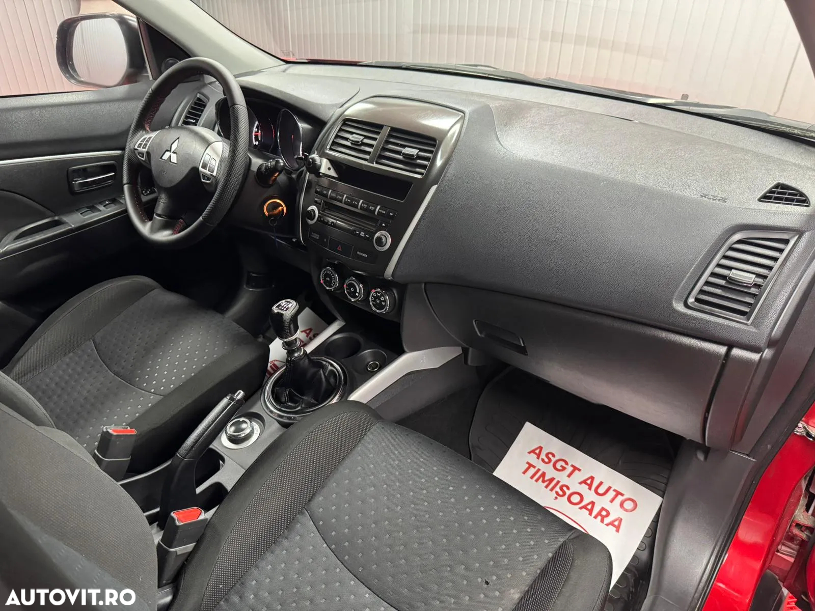Mitsubishi ASX - 10