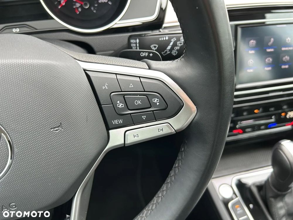 Volkswagen Passat Variant 2.0 TDI Elegance DSG - 24