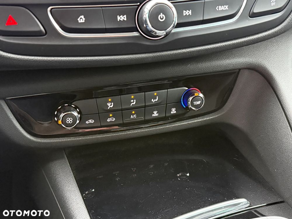 Opel Insignia - 23