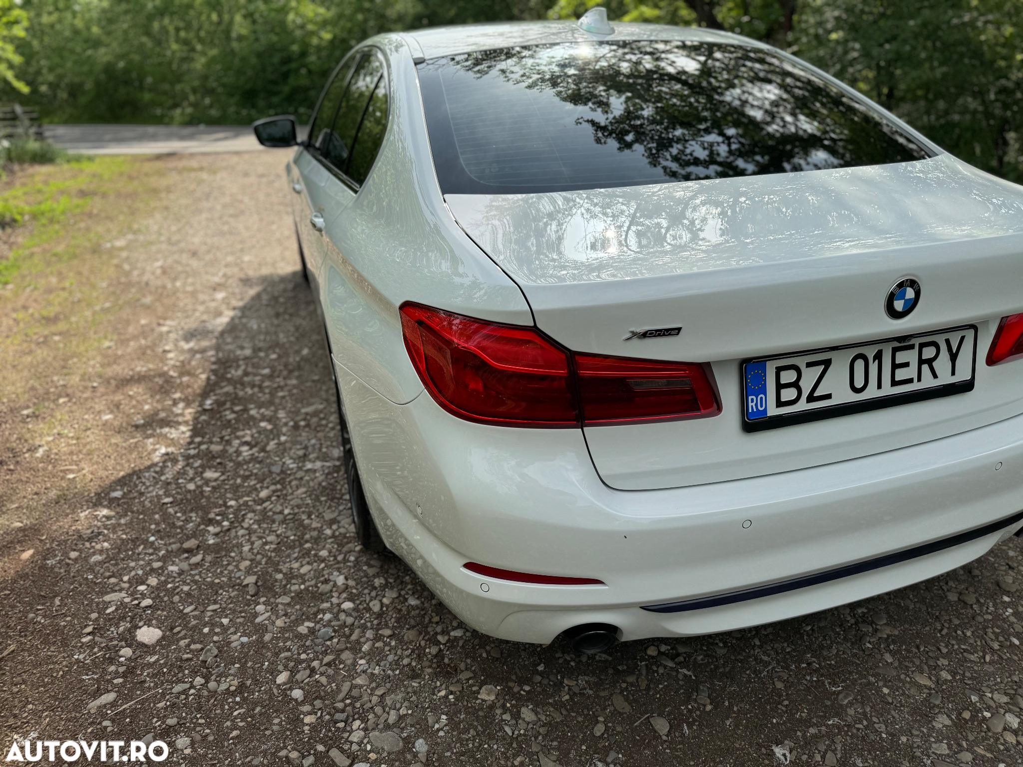 BMW Seria 5 520d xDrive Aut. - 9