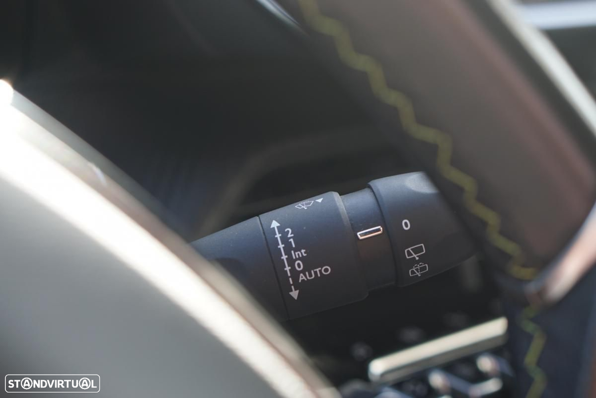 Peugeot e-2008 50 kWh GT - 28