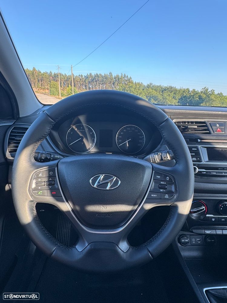 Hyundai i20 1.2 LED - 16