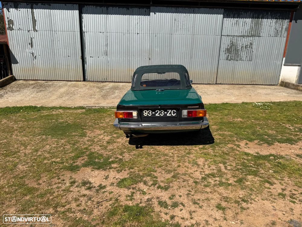 Triumph TR6 - 11