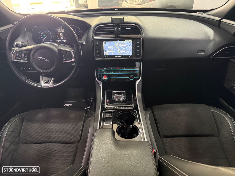 Jaguar XE E-Performance Aut. R-Sport - 21