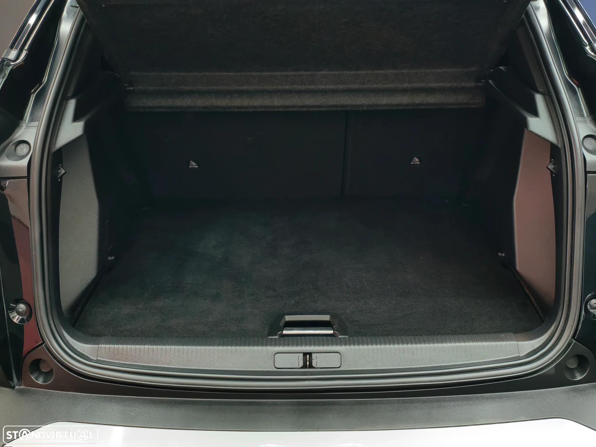 Peugeot 2008 1.5 BlueHDi Allure Pack EAT8 - 57