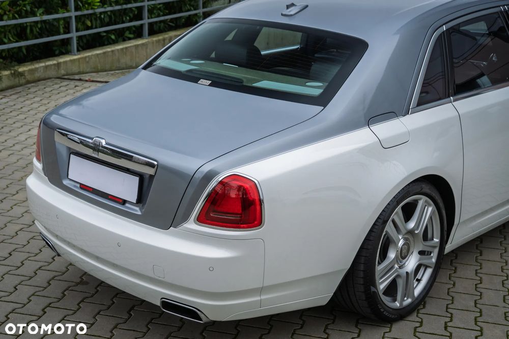 Rolls-Royce Ghost - 5
