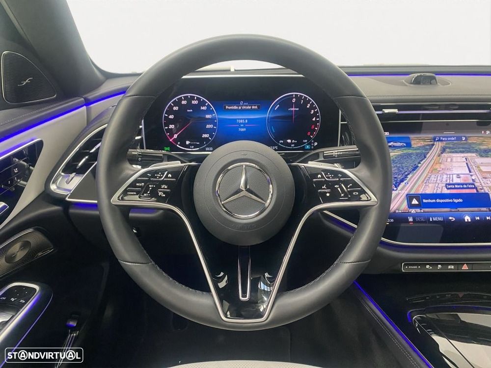 Mercedes-Benz E 300 - 11