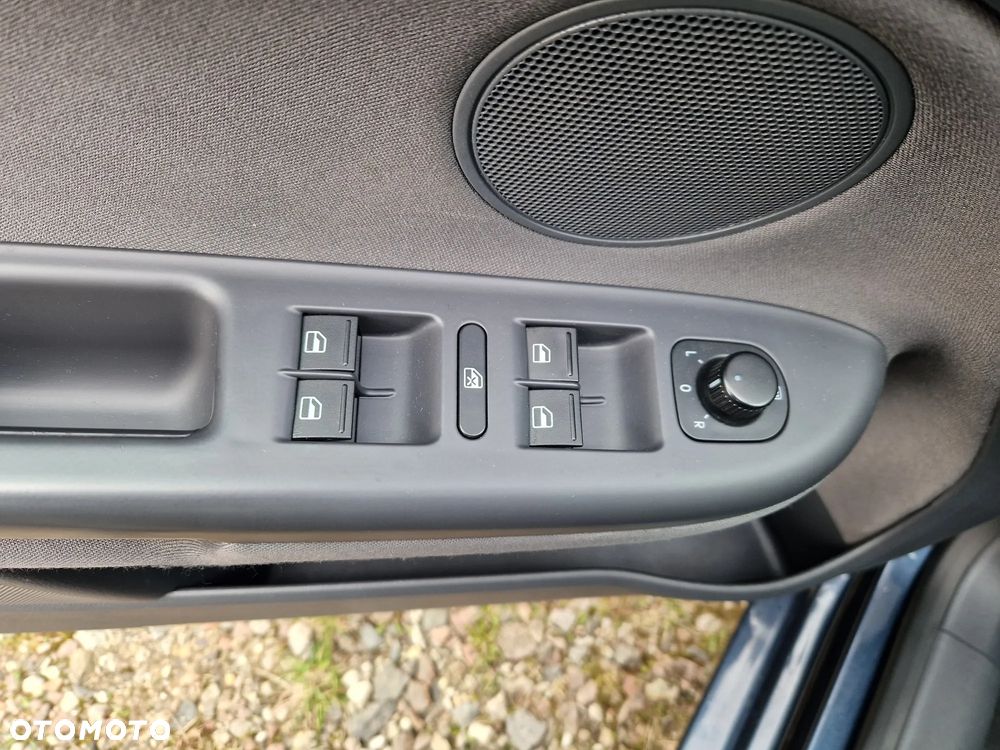 Volkswagen Golf Plus - 15