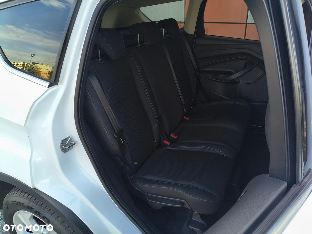 Ford Kuga 1.5 EcoBoost 2x4 Trend - 19