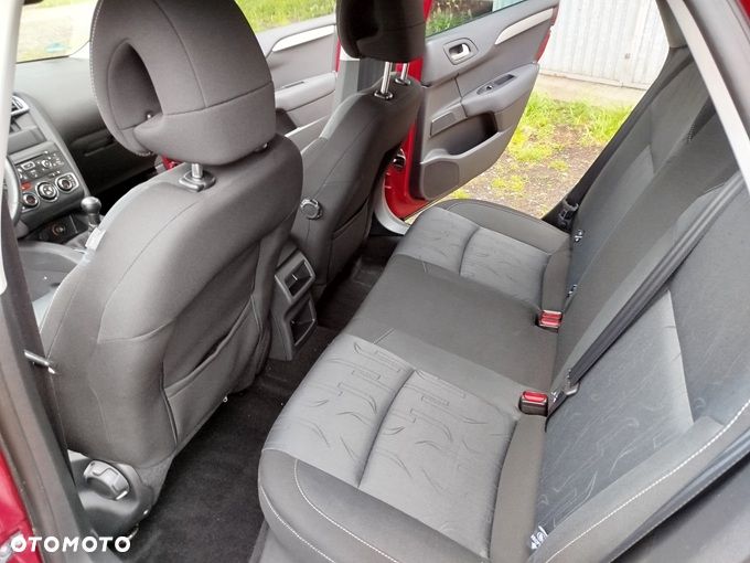 Citroën C4 VTi 120 90 Jahre - 11