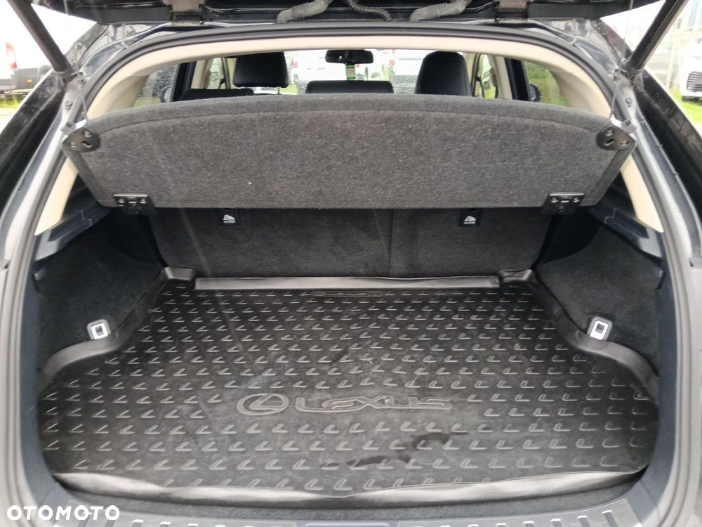 Lexus NX 300h Comfort AWD - 13