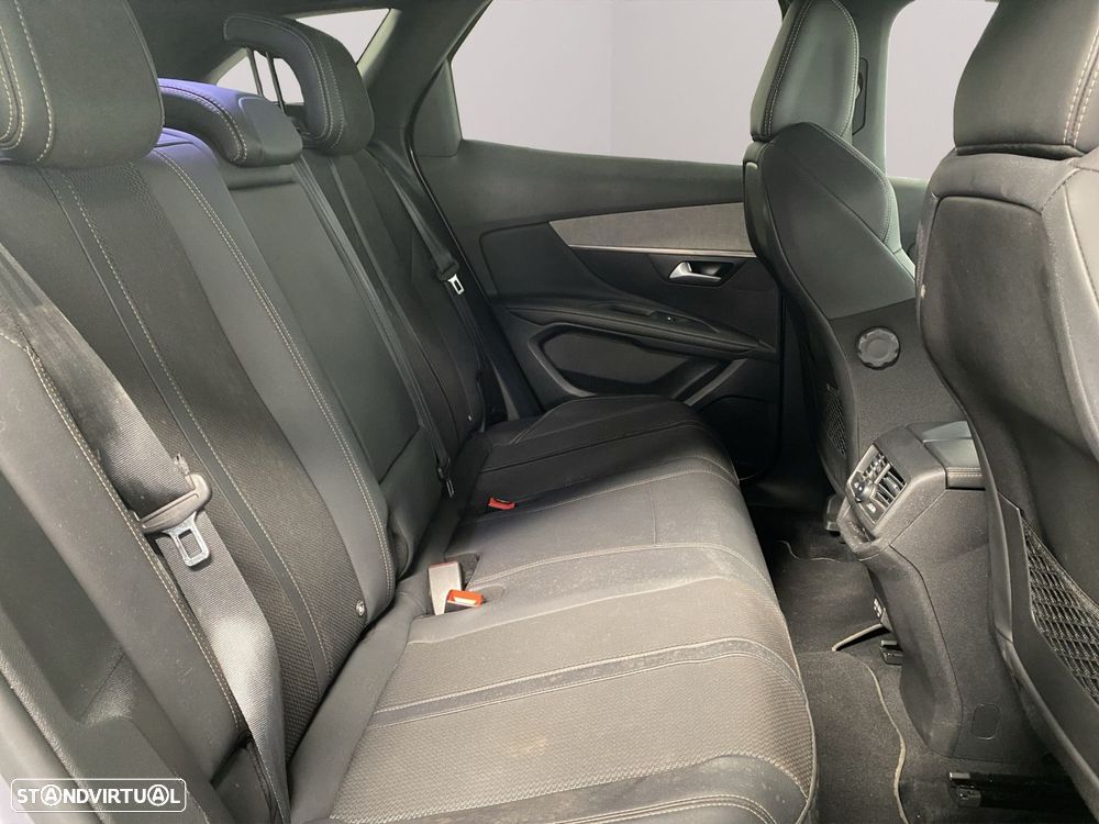 Peugeot 3008 1.6 Hybrid GT e-EAT8 - 19