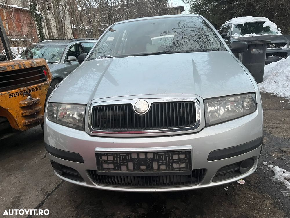 Dezmembrez Skoda Fabia 1 gri argintiu 1,4 TDI break 2006 - 4