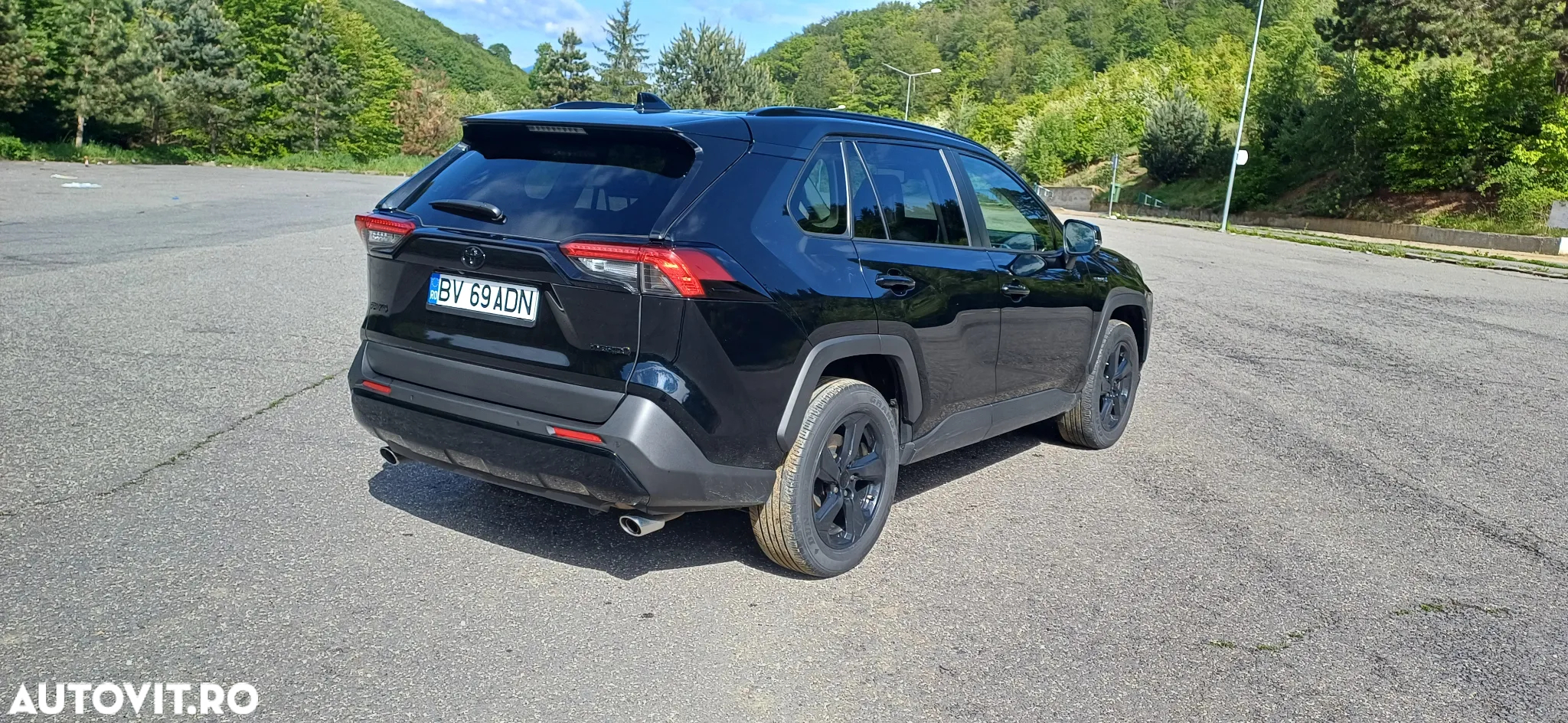 Toyota RAV4 - 8