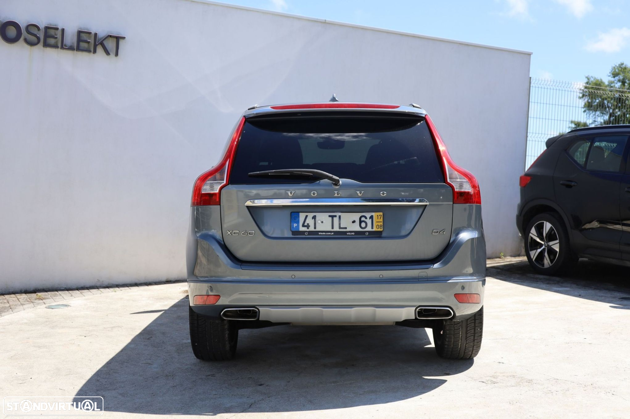 Volvo XC 60 2.0 D4 Dynamic Edition Geartronic - 3