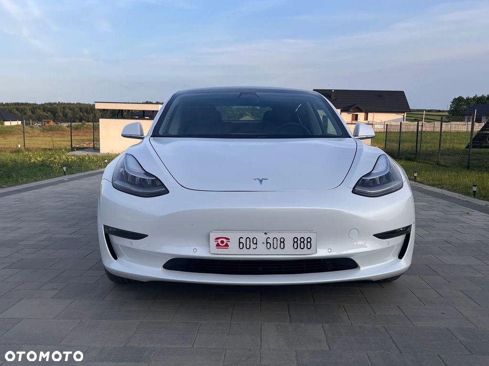 Tesla Model 3 Langstreckenbatterie Allradantrieb Dual Motor Performance - 2