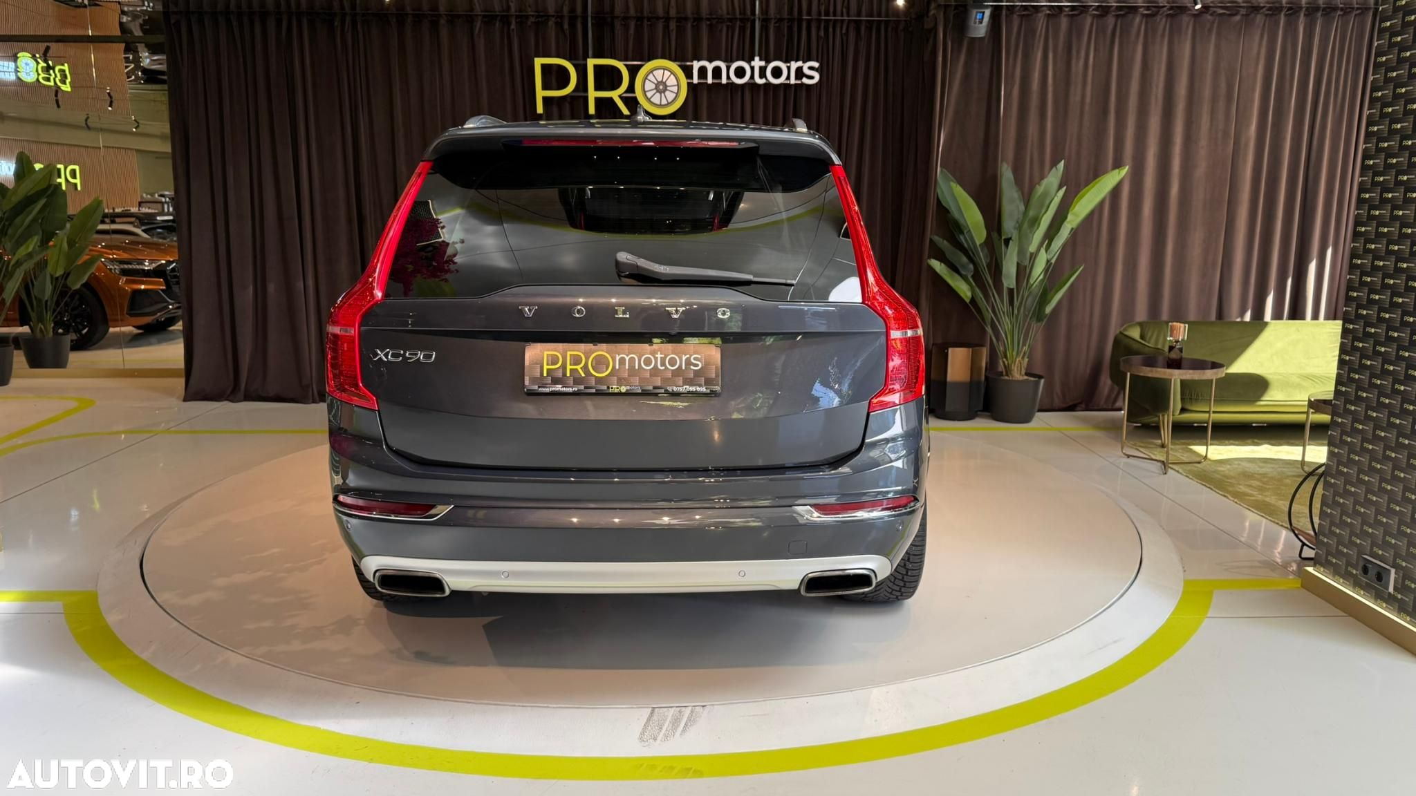 Volvo XC 90 - 4