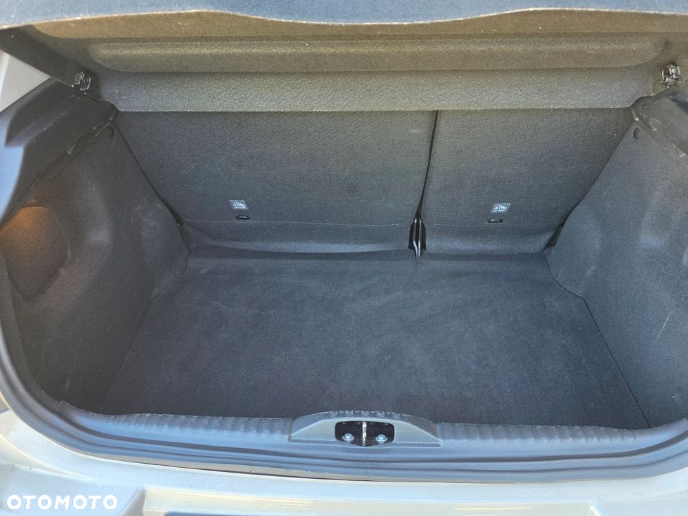 Citroën C3 1.2 PureTech Shine - 28