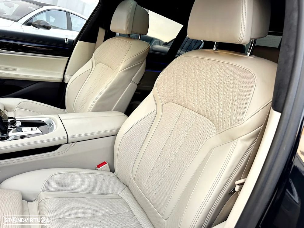 BMW 730 d Pack M - 27