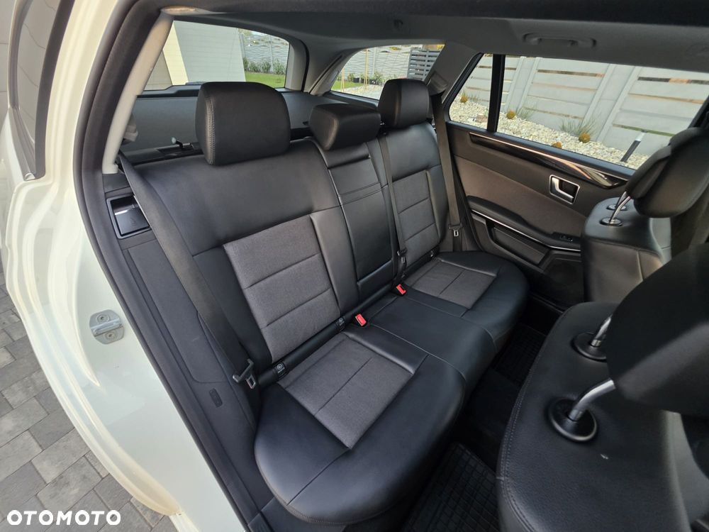 Mercedes-Benz Klasa E 220 CDI Automatik Avantgarde DPF BusinessEDITION - 23
