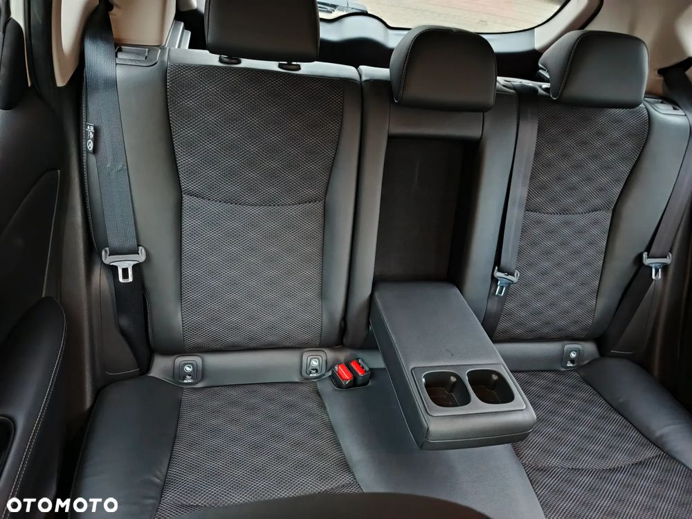 Nissan Pulsar 1.2 DIG-T N-Connecta EU6 - 33