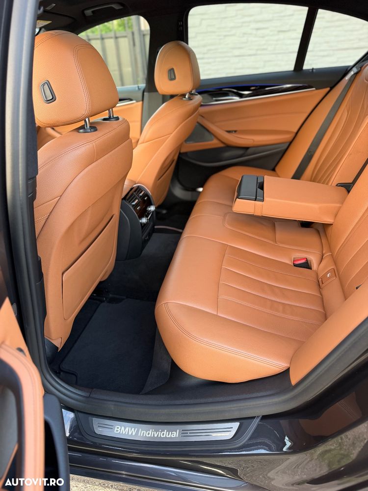 BMW Seria 5 520d AT - 14